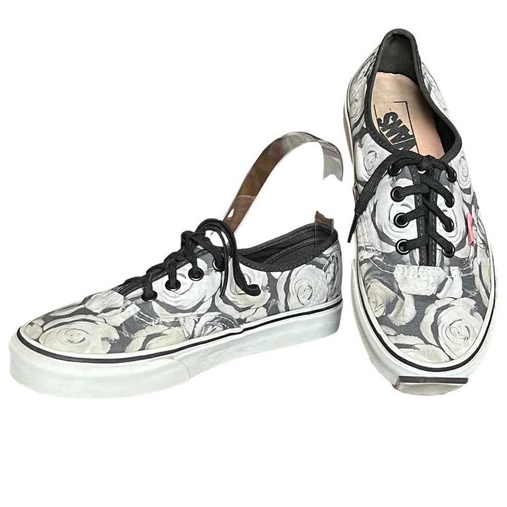 VANS Authentic Digi Roses Lace-Up Shoes. Size 6.5 - Picture 4 of 13